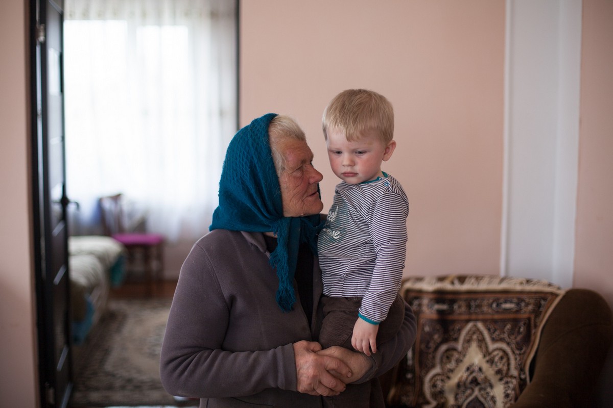 Колоритные бабушки и дедушки Западной Украины на снимках Екатерины Москалюк старики,Украина,фотопроект