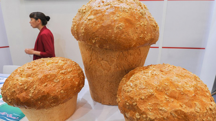 Обидно. Россия сама продала свои секреты, а затем купила их же втридорога