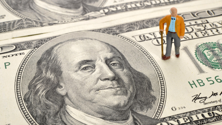 США собираются увеличить "пандемийные" выплаты гражданам до 2 тыс. долларов