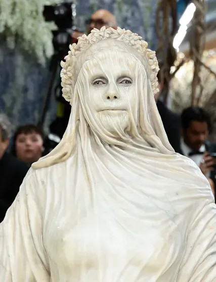 Met Gala — 2026: Кайли Дженнер, Хейли Бибер, 