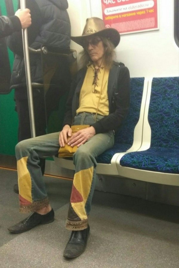 Модники и чудаки из метро Модники и чудаки из метро