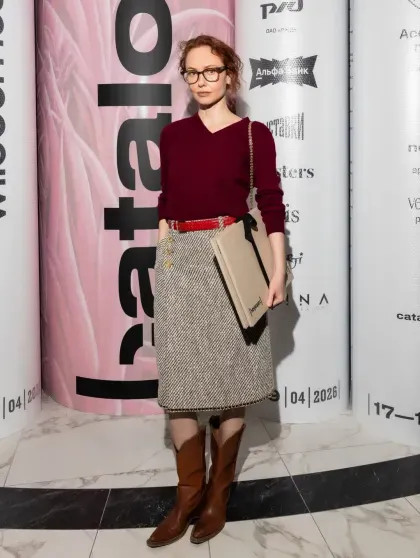 Яна Рудковская, Ольга Карпуть, Полина Аскери, Саша Сулим посетили арт-выставки в Москве посетили, Ирена, Аскери, Ольга, Москве, Алёна, Беляев, Антон, женой, Колокольников, СтолярРанее, Елизавета, Татьяна, Алексеева, ПанченкоДарина, РудневаОльга, АндрикопулосМарина, ЗверьКонстантин, ЧилингароваРома, ЖидковскийКсения