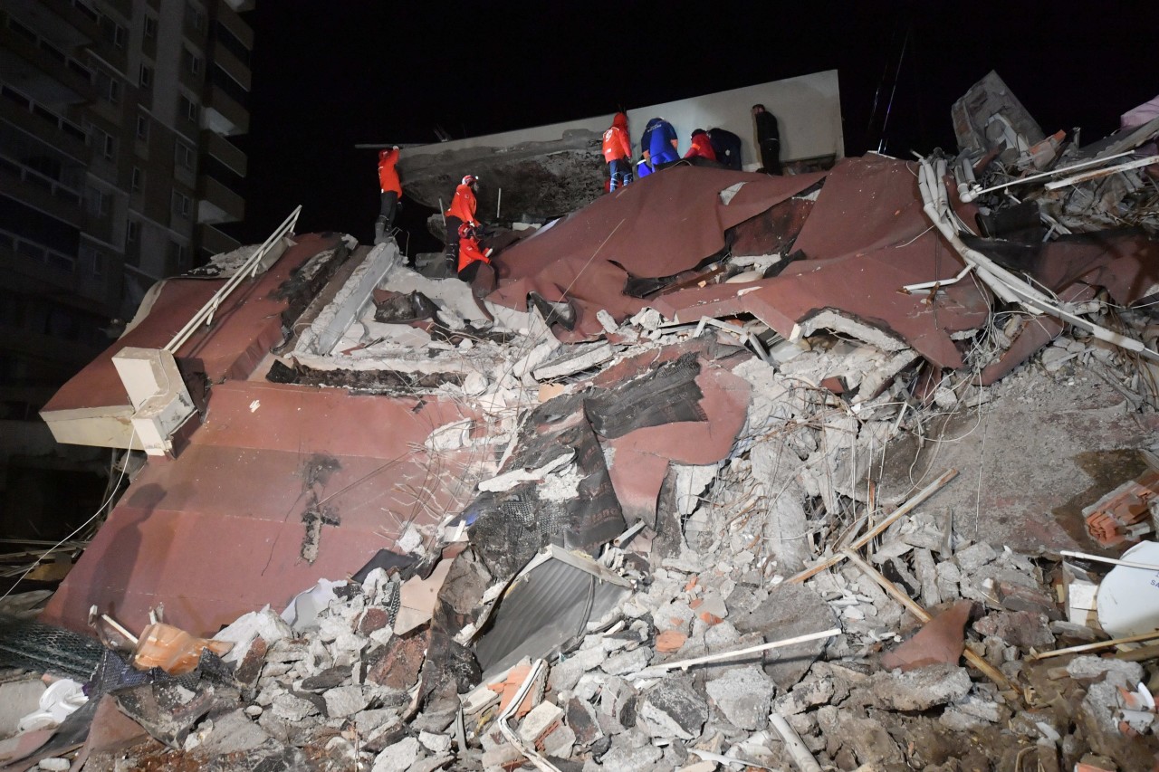 Звезда землетрясение. Землетрясение. Разрушенное здание. Землетрясение в Турции здания.