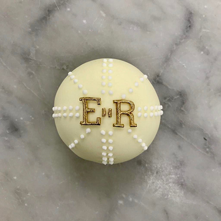 Вместо торта: рецепт капкейков, которыми Елизавета II отмечала свое 94-летие Стиль жизни,Еда и рецепты