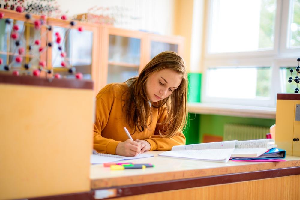 ЕГЭ по химии-2026: что изменилось, за что отнимают баллы и как подготовиться к экзамену химии, задание, уровня, знания, можно, Например, очень, баллы, которых, условия, условий, нужно, внешнего, части, время, энергетического, задачи, этого, получить, решение