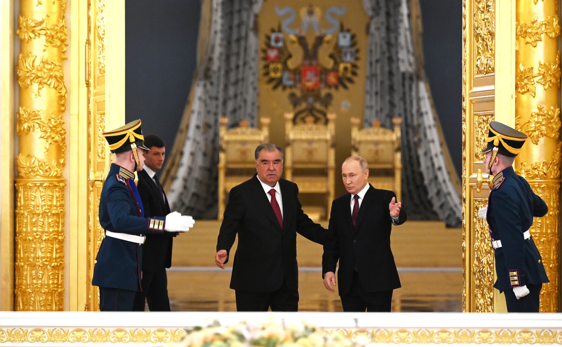 Президент Таджикистана заговорил с Путиным о 