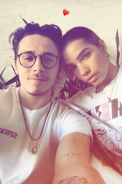 Бруклин Бекхэм наслаждается романтикой в Голливуде со своей новой девушкой Ханой Кросс Бруклин Бекхэм наслаждается романтикой в Голливуде со своей новой девушкой Ханой Кросс звездные пары