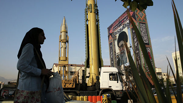 Выставка вооружения в Тегеране, Иран 