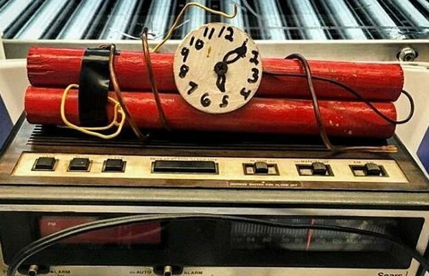 Самые странные вещи, конфискованные у авиапассажиров Самые странные вещи, конфискованные у авиапассажиров Перчатки