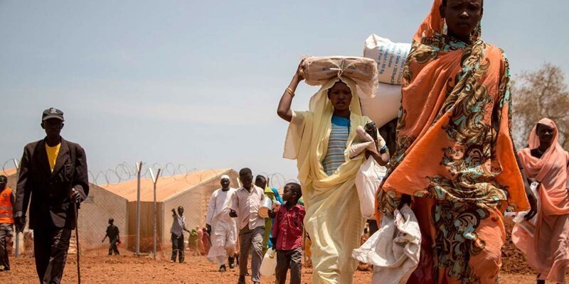 Каннибализм, наркотики и геноцид: топ-5 самых странных военных диктатур 