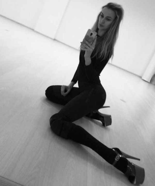 29 девушек, которым нельзя не носить лосины... ведь им они так идут!