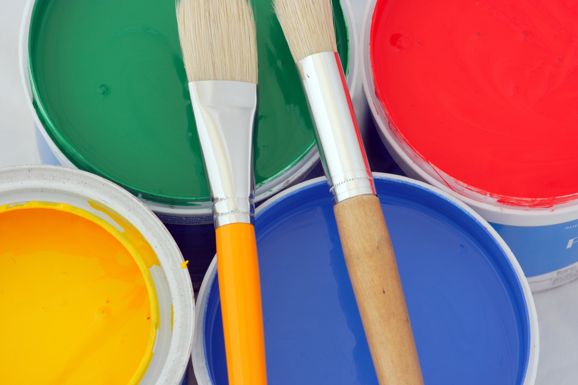 Почему краска свернулась и что с этим делать