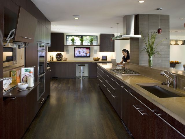 Телевизор на кухне: выбираем и устанавливаем правильно идеи для дома