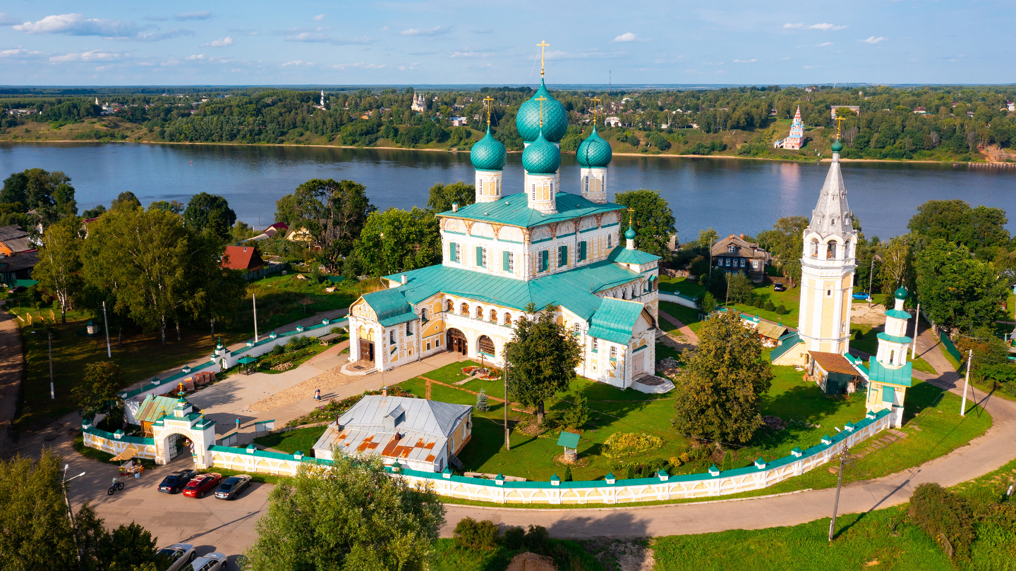 Что посмотреть в Ярославле и Ярославской области Что посмотреть в Ярославле и Ярославской области можно, города, собор, музей, берегу, Здесь, русской, Например, XVIII, стоит, сейчас, Мышкина, посетить, Рыбинск, конце, будет, крестьянского, здесь, главных, начале