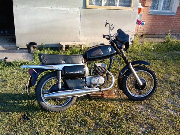 Мотоцикл Восход 2, который считался самым лучшим в серии Мотоцикл Восход 2, который считался самым лучшим в серии мото