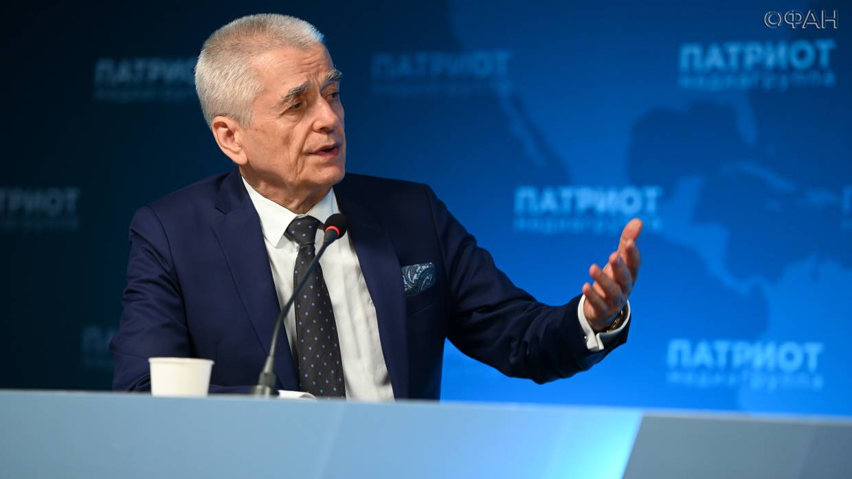 Онищенко о претензиях Токио на суверенитет над Курилами: «Ну, пусть себе мечтают» Онищенко о претензиях Токио на суверенитет над Курилами: «Ну, пусть себе мечтают»