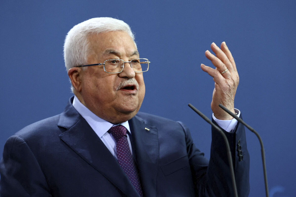 Аббас: сектор Газа нужно передать под контроль законных палестинских властей