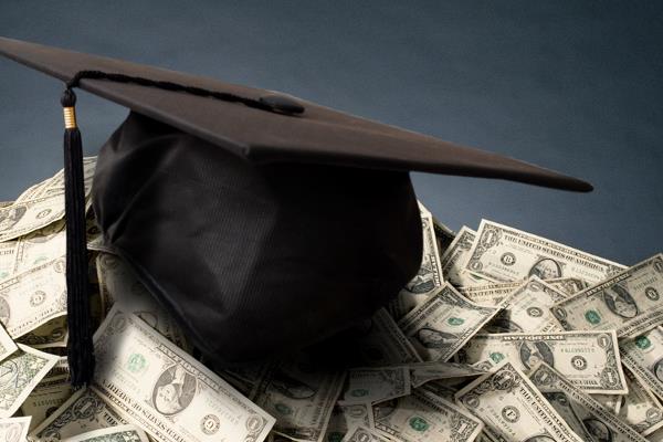«Почем нынче дипломы?», или что можно сделать в США за стоимость высшего образования?