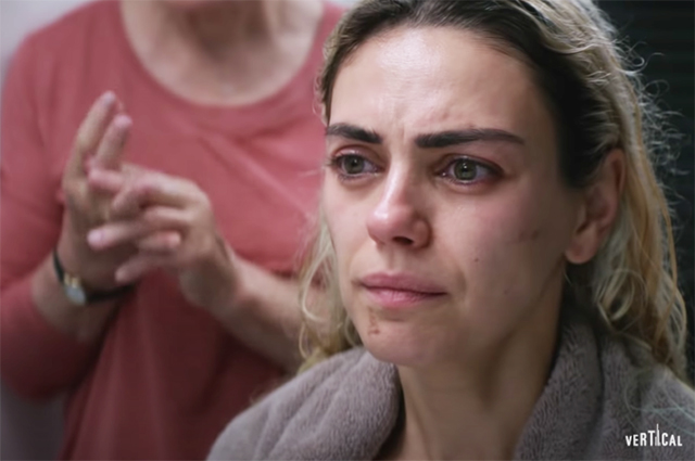 Мила Кунис борется с наркотической зависимостью в трейлере фильма "Четыре хороших дня" Мила Кунис борется с наркотической зависимостью в трейлере фильма "Четыре хороших дня" Кино