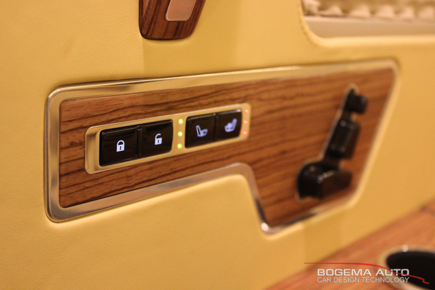 Московское тюнинг-ателье превратило армейский «Тигр» в шикарный внедорожник для VIP-персон Московское тюнинг-ателье превратило армейский «Тигр» в шикарный внедорожник для VIP-персон авто и мото