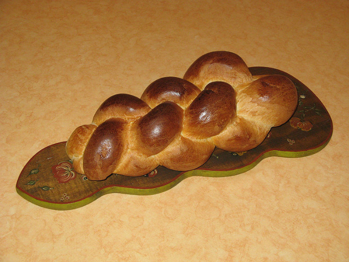 Греческий пасхальный хлеб.