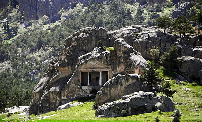 Каменная плита в святилище возрастом 3200 лет оказалась древней картой космоса Культура