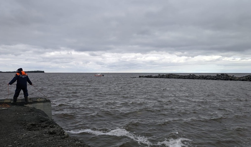 Прокуратура начала проверку после ЧП на озере в Карелии, где утонула семья с ребенком