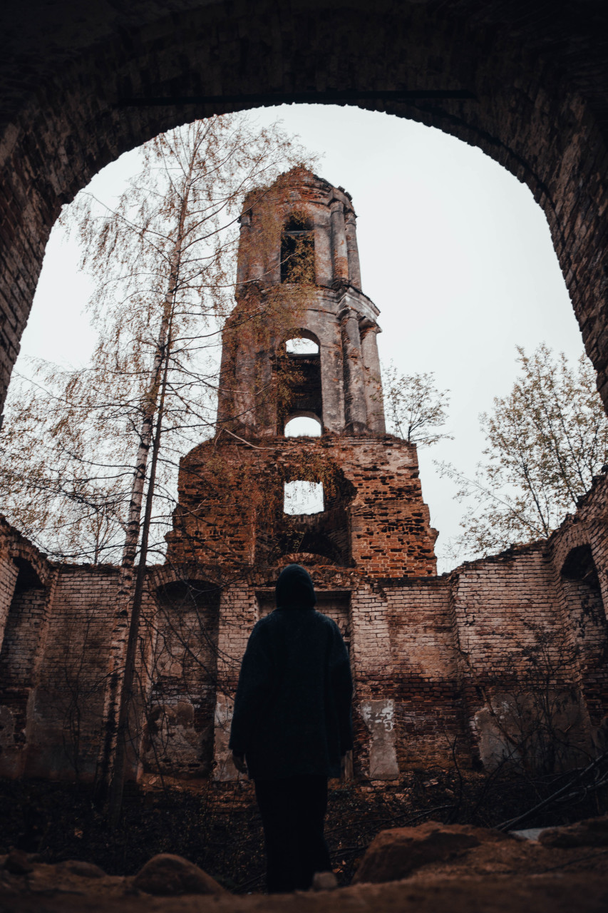 Блогер показала заброшенную церковь Воскресения Словущего в Тверской области