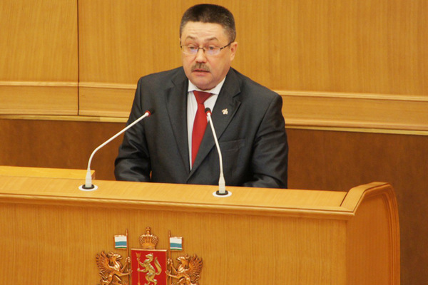 Сигнальный контакт: Главный защитник детей в свердловской области разрешил их шлепать