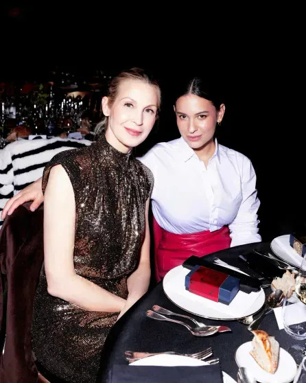 Экс-супруги Венсана Касселя Моника Беллуччи и Тина Кунаки встретились на гала-вечере в Париже Беллуччи, Моника, Аньер, ЖанПоль, Кассель, Венсана, Кунаки, посетили, браке, Бруни, Готье, которой, Джиан, Бабет, Вейдер, Амазони, развелась, родилась, Сейчас, женился