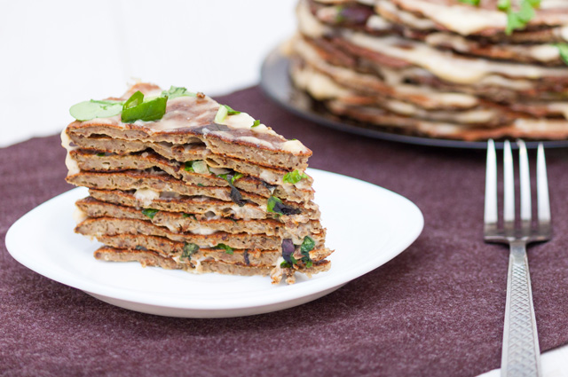 Торт с мясом. Интересные идеи для сытных закусок нарезать, чтобы, добавить, можно, обжарить, Печень, начинки, нарубить, майонезом, смазать, куриной, через, пропустить, отбивные, майонеза, положить, говяжьей, собрать, немного, корейской