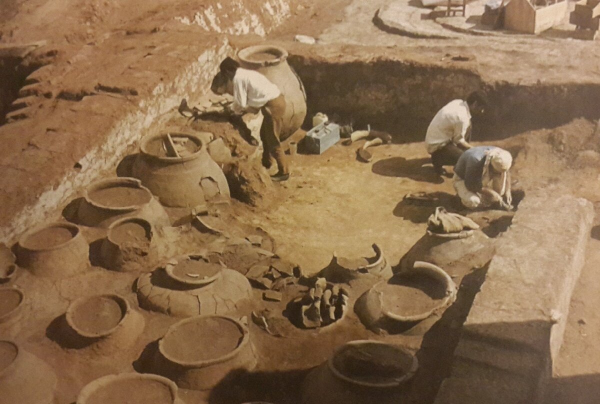 Кувшины, найденные в  Норсун-Тепе
