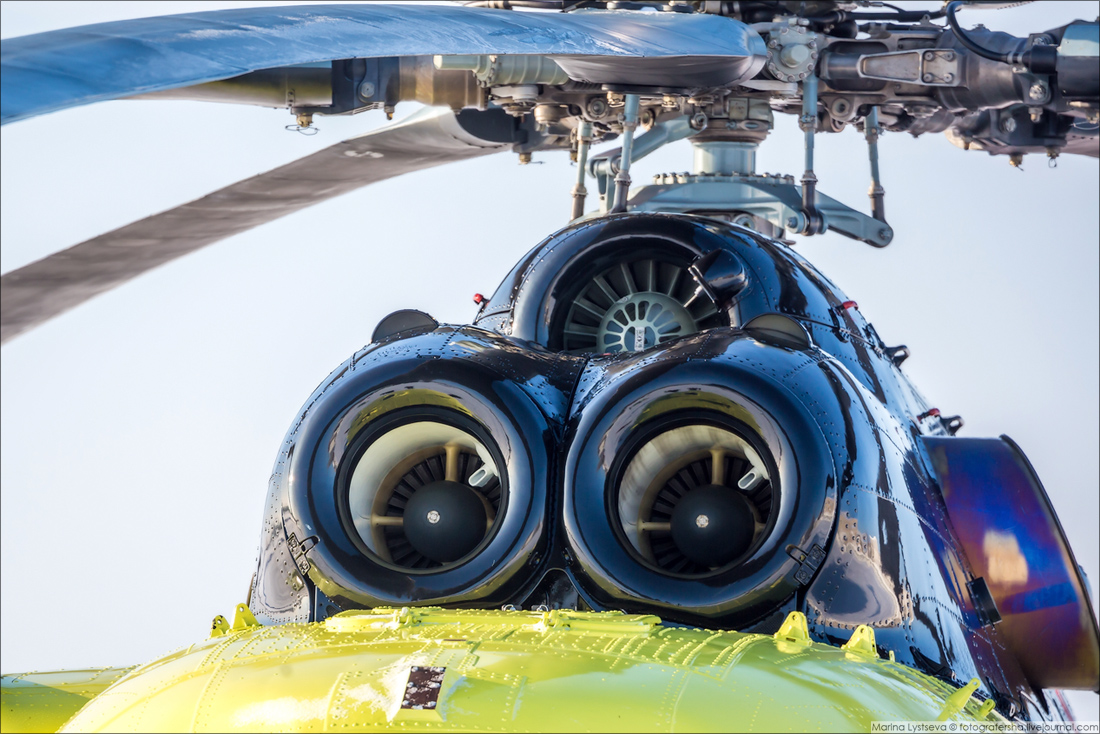 Новейший вертолёт Ми-171А2 начали эксплуатировать в России: репортаж Война и мир