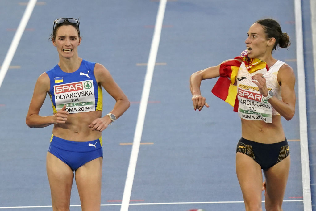 Laura Garcia-Caro Race Walk Celebration