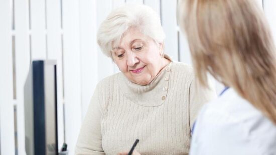 Чем опасна физиотерапия при гипертонии и диабете, объясняет врач Вахмистрова