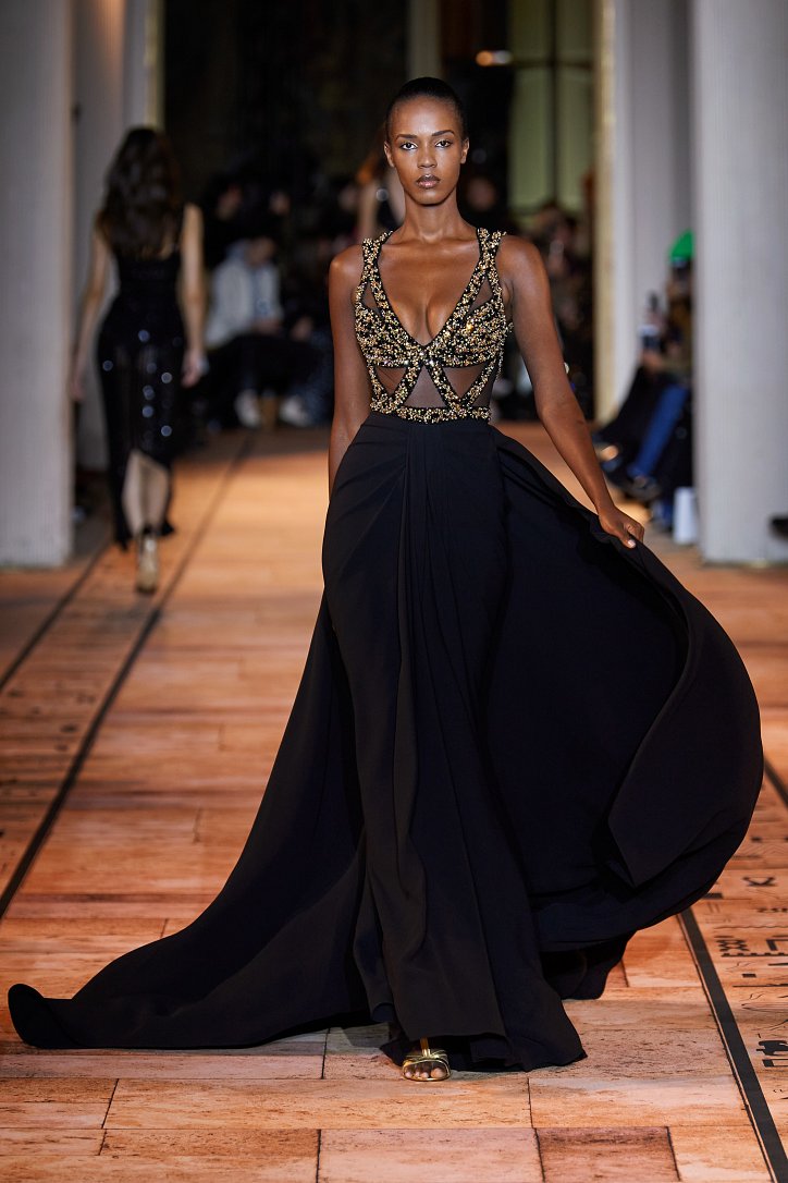 Zuhair Murad Haute Сouture весна-лето 2020 Murad, Zuhair, Вдохновение, создавая, дано Современным, постичь, которую, тайны, роскоши, богатства, атмосферу, переливалось, платьях, Изиде, сверкало, божества, древние, иероглифы, египетские, любви