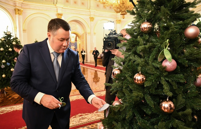 Подарки Игоря Рудени: кому и что дарил глава региона