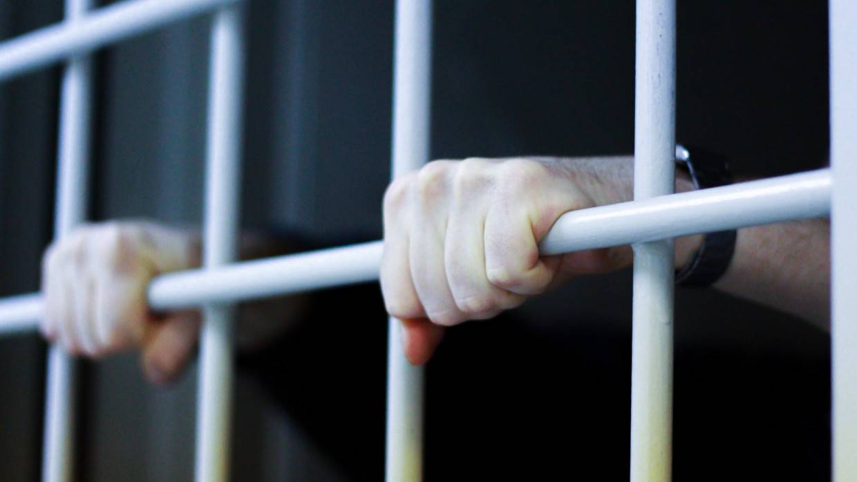 Суд подтвердил право российских заключенных на киносеанс раз в неделю