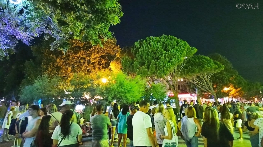 «Курортный сезон провален»: украинские фейки о Крыме разбились о стену правды