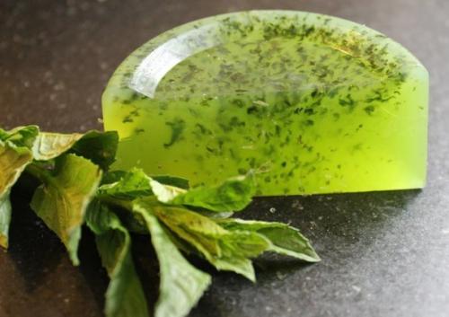 Домашнее травяное мыло.