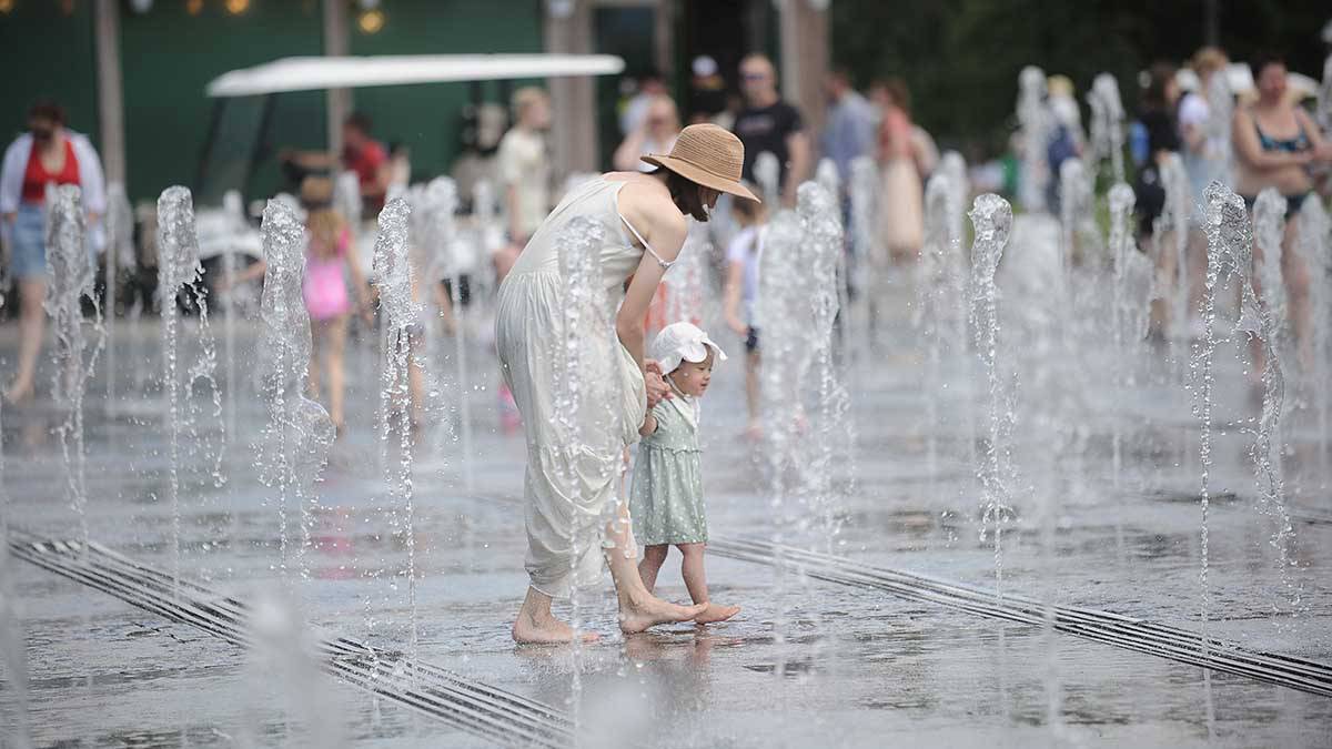 Синоптик рассказал, как долго продержится жара в столичном регионе