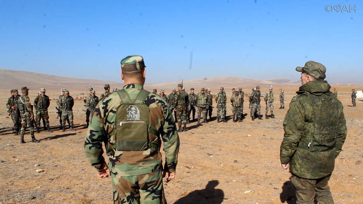 Российские военные советники и силы САА провели учения на юге провинции Дамаск Весь мир