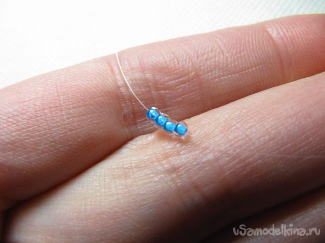 Браслет из бисера «Снежная королева» 