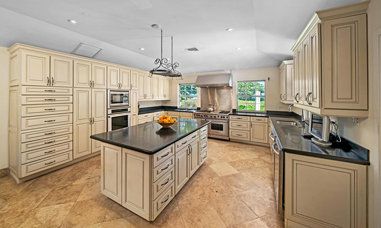 По стопам принцессы Дианы: экскурсия по домику на Багамах, в котором она останавливалась с Гарри и Уильямом Стиль жизни,Дома звезд