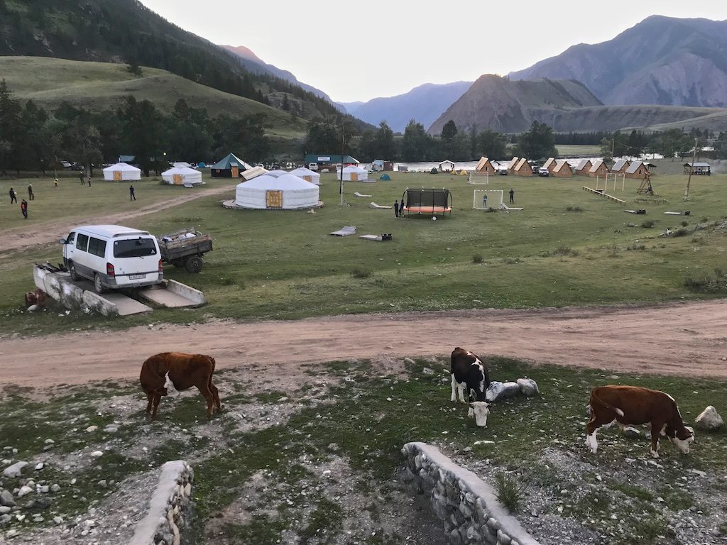 Путешествие на Алтай. К Голубому озеру через перевал Чике-Таман 