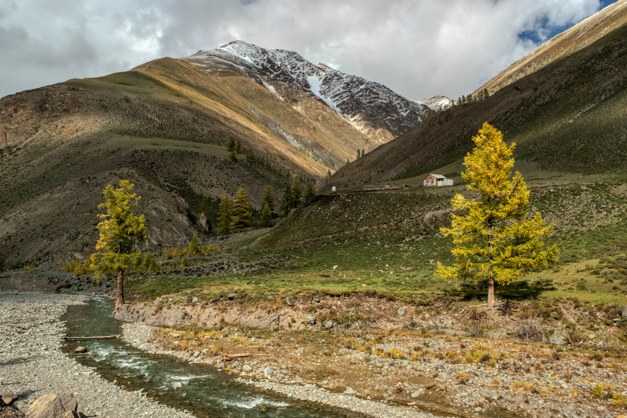 В осеннюю Тыву на автомобиле. В осеннюю Тыву на автомобиле.
