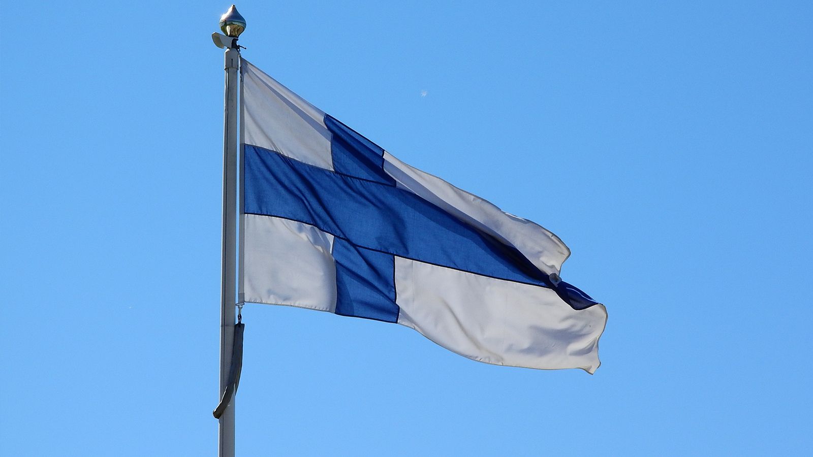 Стоимость электроэнергии для финских потребителей за год взлетела на 142%