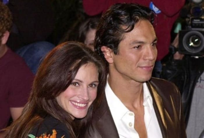 Джулии Робертс – 52: За что звезда Голливуда получила прозвище «сбежавшей невесты» Джулии Робертс – 52: За что звезда Голливуда получила прозвище «сбежавшей невесты» актрисы,Джулия Робертс,знаменитости,мода и красота,стиль жизни