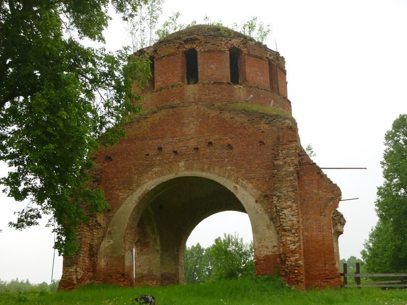 Остатки церкви памятники архитектуры, путешествия, храм