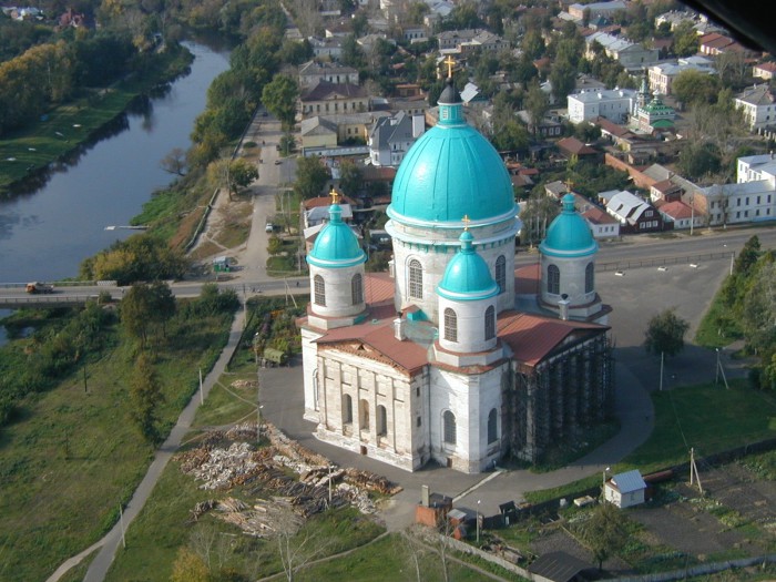 30 красивейших православных колоколен, со сверкающими золотыми куполами